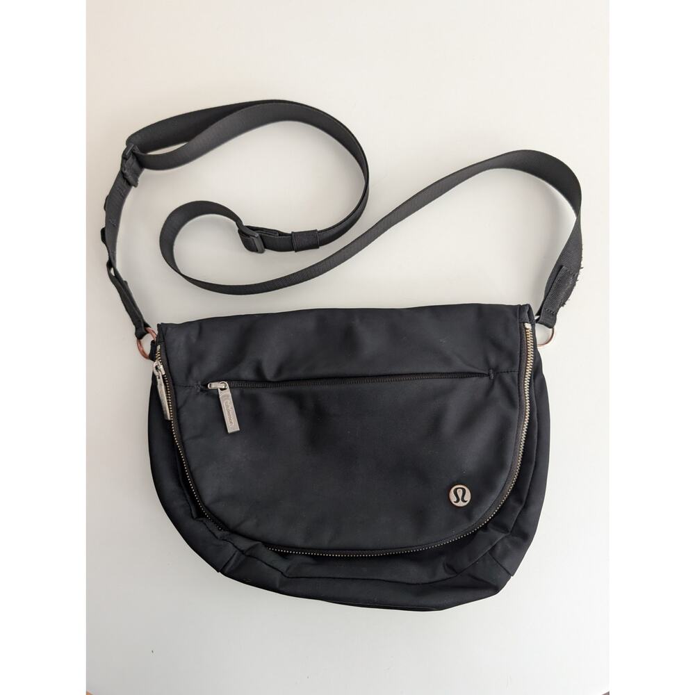 Lululemon All Night Festival Bag 5L *Large Black Crossbody Purse - Picture 2 of 9